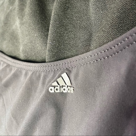 🏊‍♀️ADIDAS🏊‍♀️ Sleek Logo One Piece w/Side paneling and adjustable straps - Picture 7 of 14